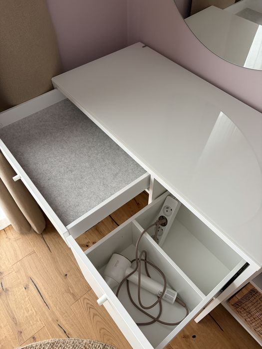 Toaletka Biurko IKEA Syvde