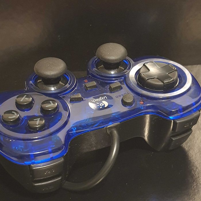 Джойстик геймпад Logitech G-X2F16 VV546 Precision для PlayStation 2