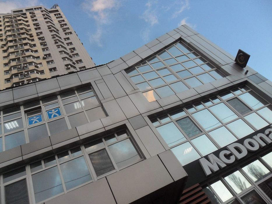 2-к ЖК "Місце мрії"(м.Шулявс-2 хв.). Світло і Wi-fi від інверт.Власник