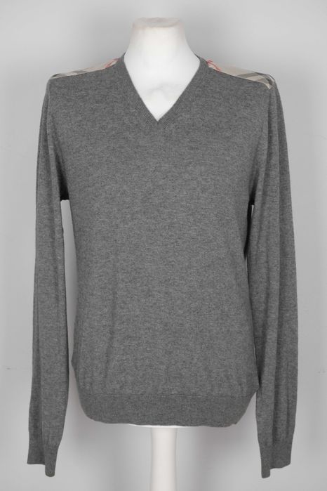 Burberry men’s cashmere wool sweater r M