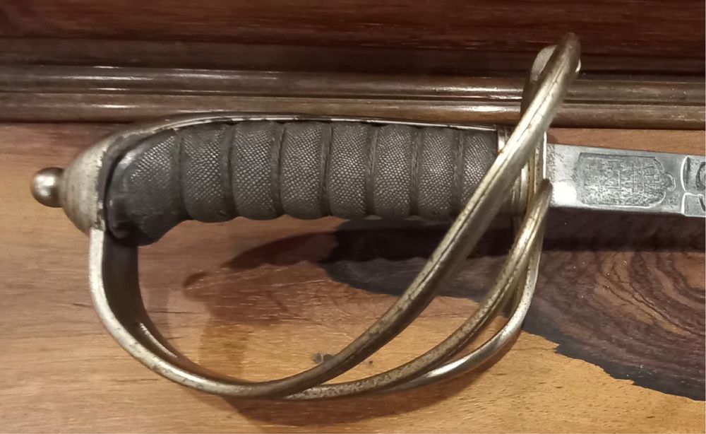 Sabre de Oficial de Cavalaria Portuguesa "FABRICA DE SOLINGEN" - "ANNO 1903" - Armas Reais