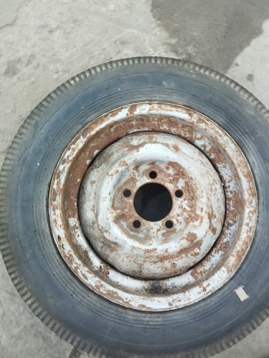 Пара коліс на Москвич R15