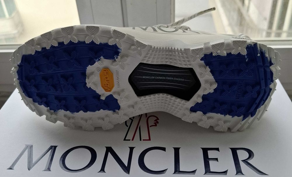 Sneakers novos brancos Moncler 40 - SALDO