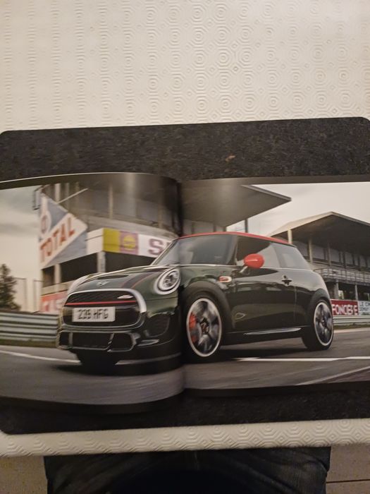 Catálogo da marca MINI
