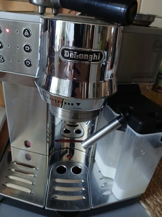 Ekspres DeLonghi EC 850M