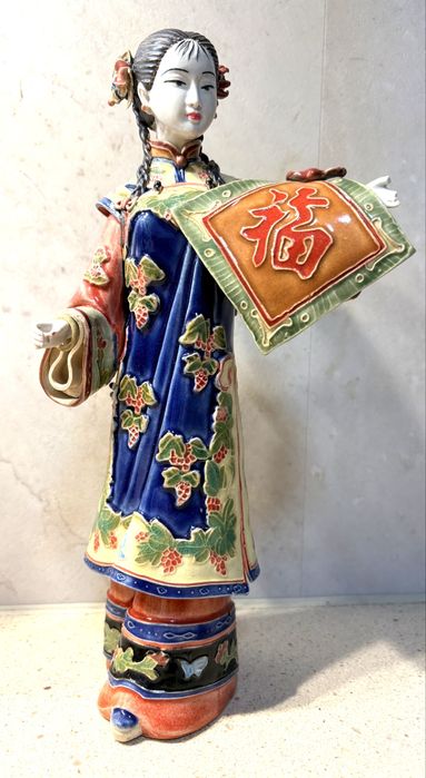 Conjunto de 3 antigas figuras chinesas em porcelana cerâmica policromada Wucai - marcadas