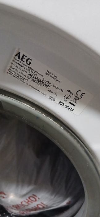 Продам стиральную машинку AEG