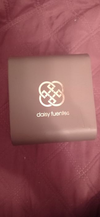 Zegarek damski z bransoletkami Daisy Fuentes