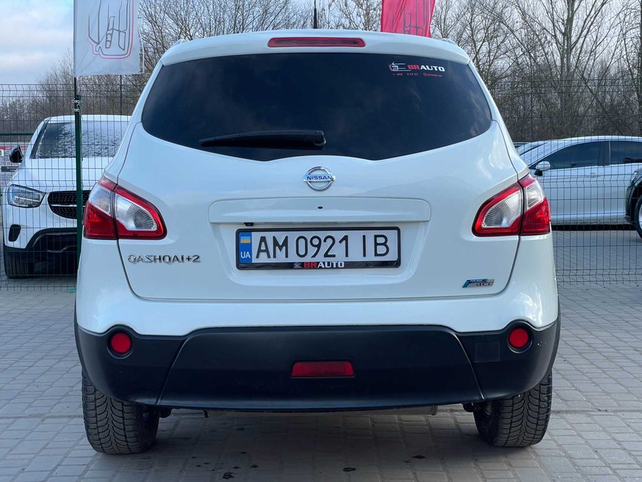 Nissan Qashqai+2 2013