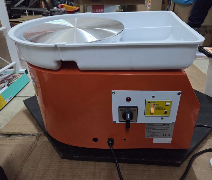 torno de olaria da marca VEVOR.