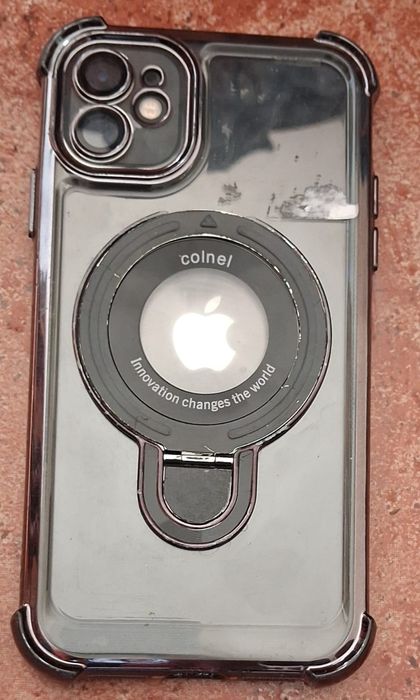 IPhone 11  64gigas e iphone 6 128 gigas so para peças