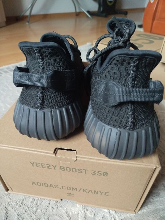 Nowe adidas yeezy 350 triple Black