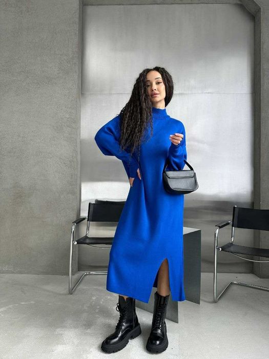 шикарное платье оверсайз с митенкой для пальца