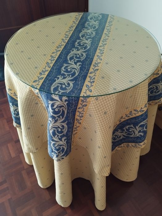 Mesa Camila com 60X77
