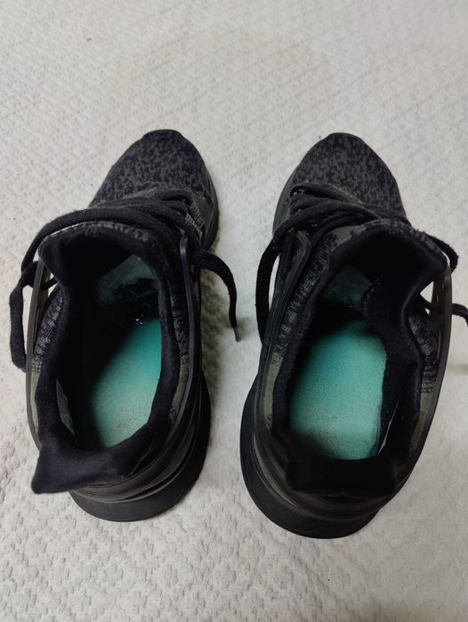 Sapatilhas Adidas. tam. 43 em excelente estado