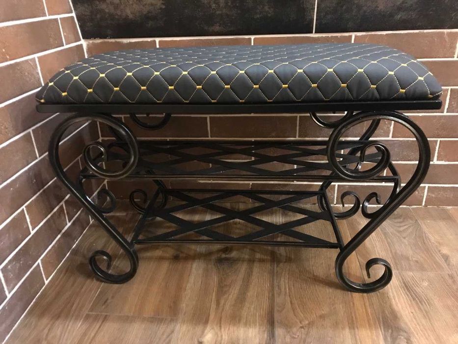 Металева банкетка