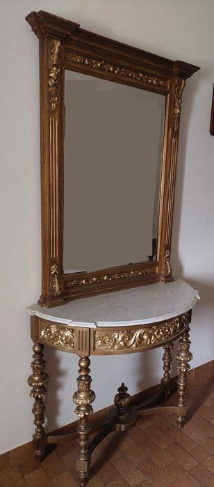 Sideboard with Mirror – Gilded Carved Wood