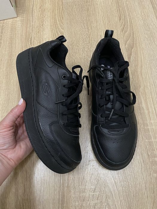 Skechers шкіряні кросівки кроссовки