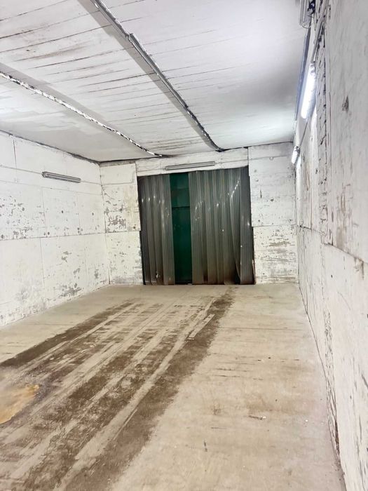Здається складське приміщення площею 350 кв.м. Вигідна ціна. Рампа