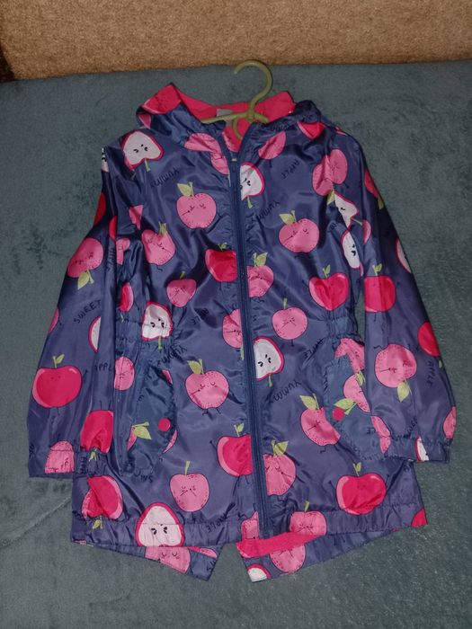 Вітровка для дівчинки