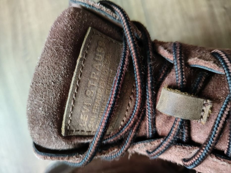 Skórzane buty Levi's