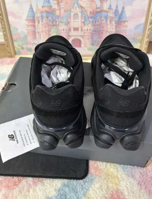 New Balance 9060 Triple Black R.39.5