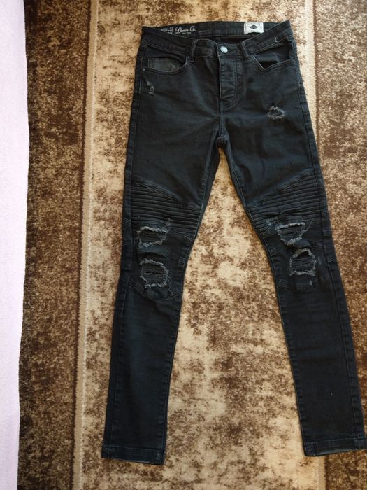 spodnie jeansowe skinny fit z przeszyciami i dziurami Denim&Co