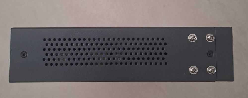 Switch TP-Link TL-SF1024D – 24 porty