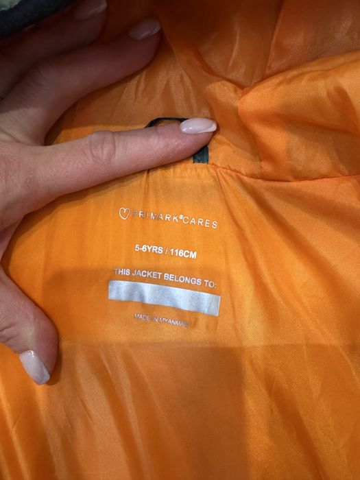 Фірмова курточка