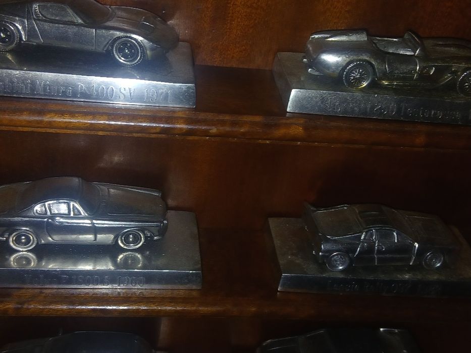 Coleção 12 carro de estranho edição limitada