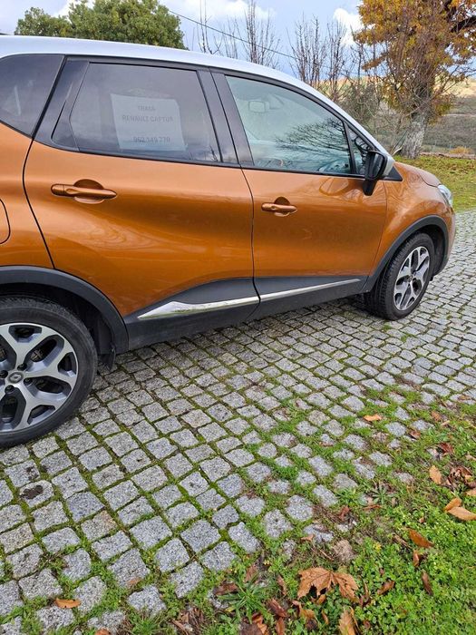 Renault Captur 90cv – 2017 – Gasolina