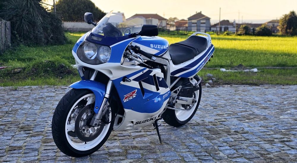 Suzuki GSXR 750