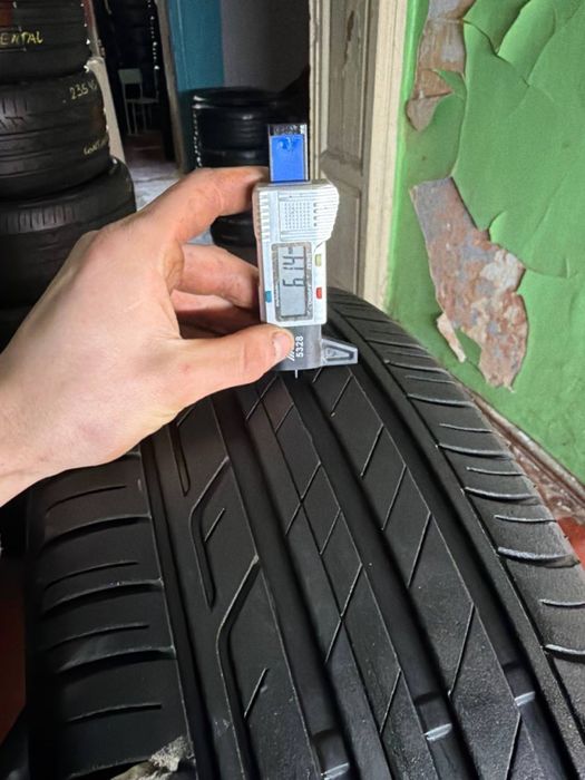 225.55.R18- Bridgestone