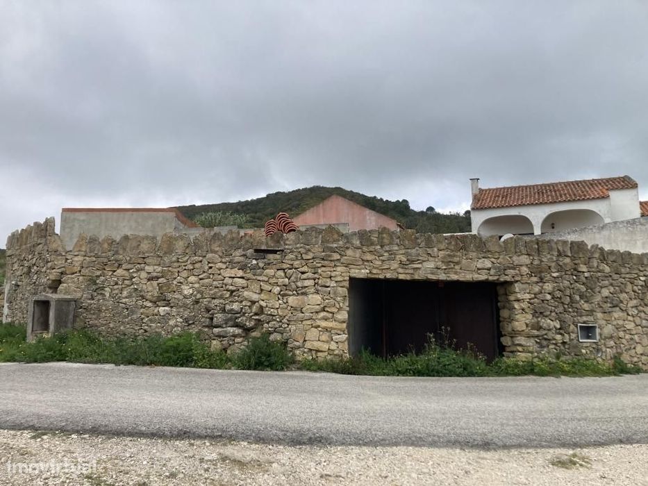 Ruína com Potencial em Alenquer – Terreno de 468 m2 — Alenquer (Santo Estêvão E Triana), Lisboa