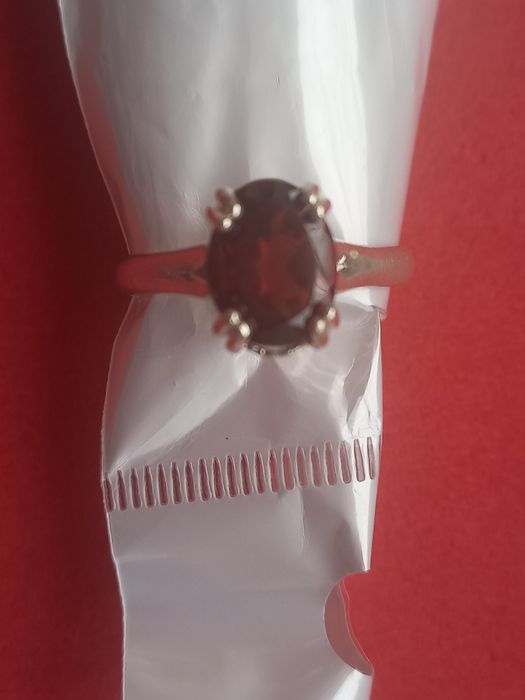 Zestaw bizuteri srebrneh z granatami