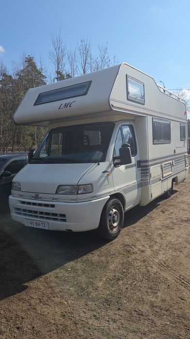 ładny kamper LIBERTY WERSJA ZIMOWA zarejestrowany na 6 osób
