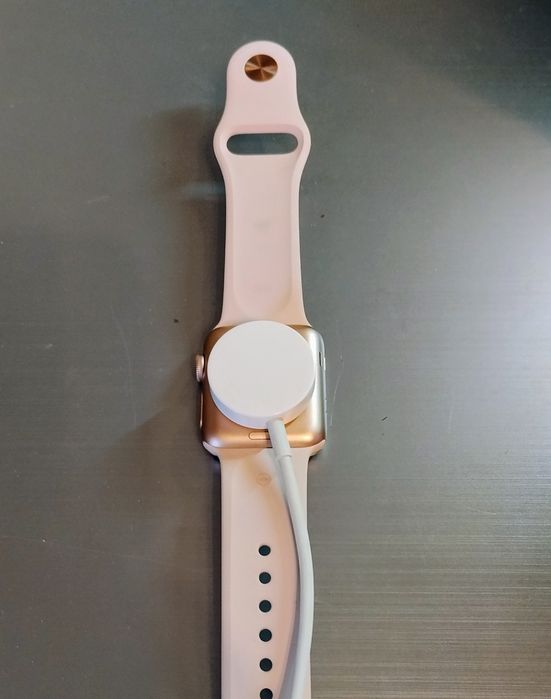 APPLE Watch 3 GPS 38mm złoty