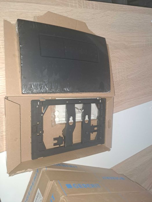 Geberit кнопка нова