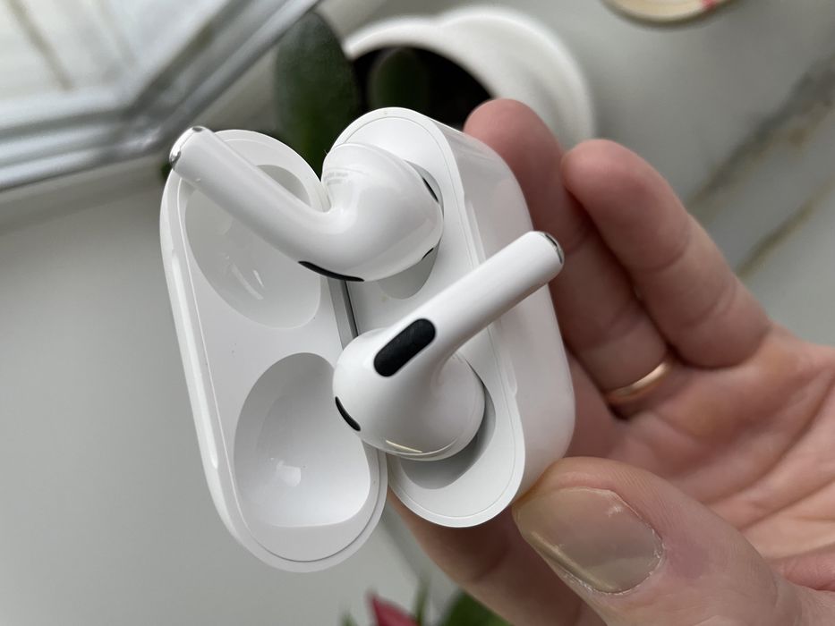 Apple AirPods 3rd Generation (MME73AM/A)