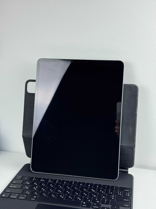 iPad Pro 12.9” (5ª geração, 2021, chip M1) – 256 GB