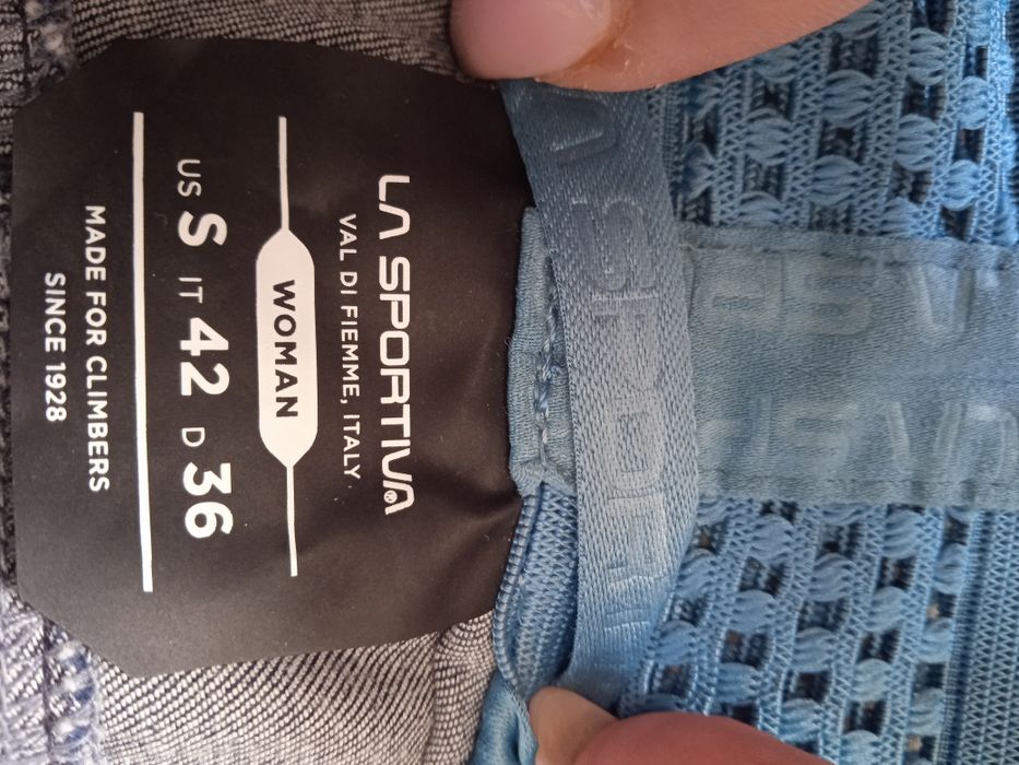 Продам жіночі джинси Італія lv sportiva р s