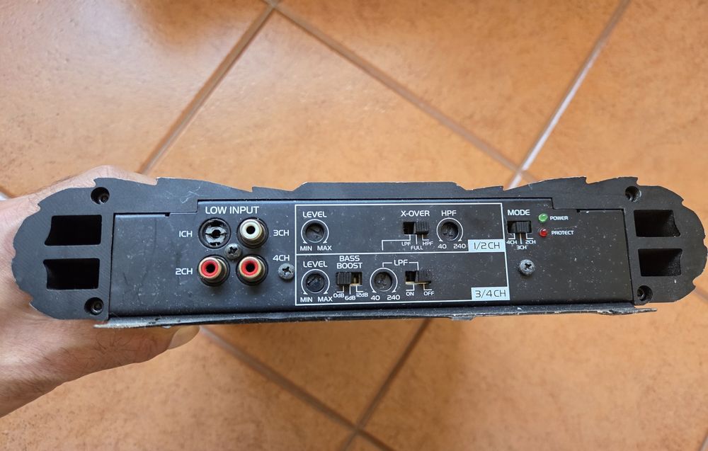 Amplificador MAGNAT Xcite.