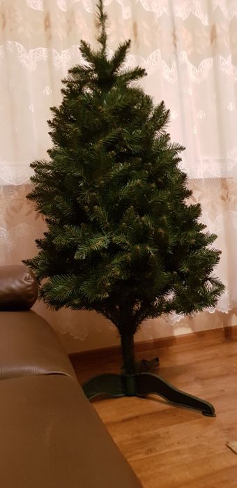 Choinka  bardzo gęsta 140 cm
