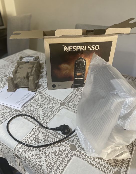 Nespresso citis - nova - dentro de caixa