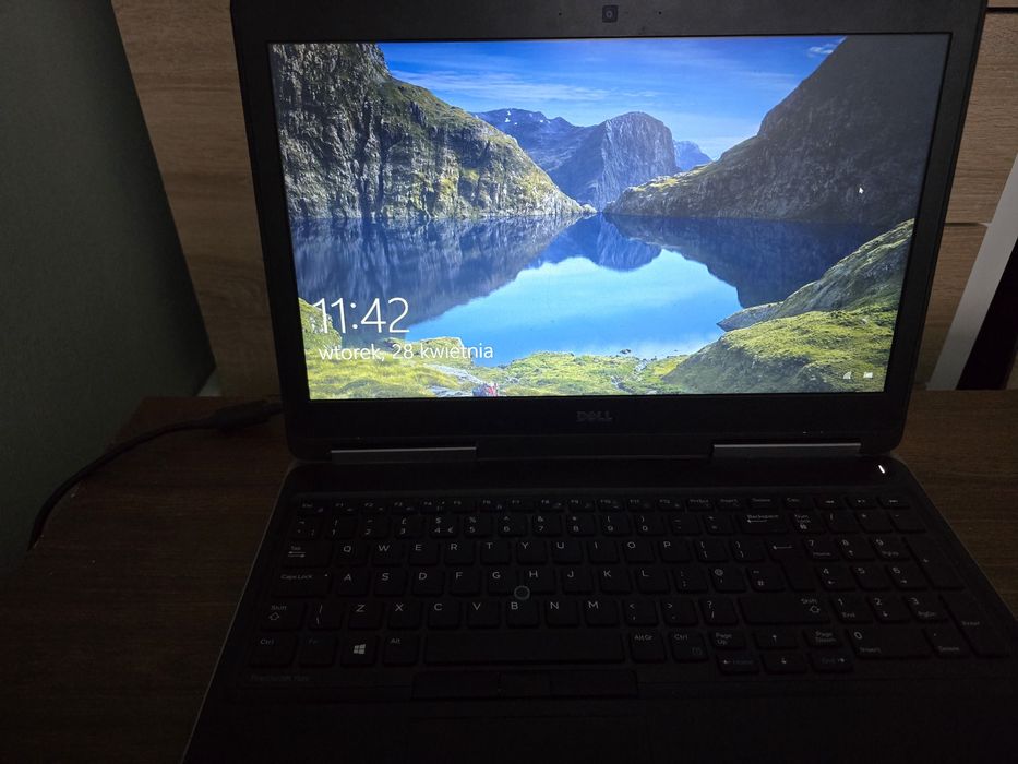 Laptop Dell 7520