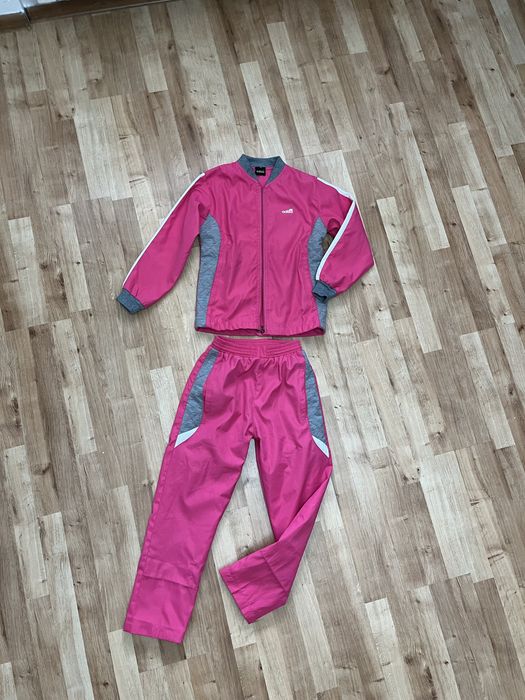 Komplet dresowy dla dziewczynki 128