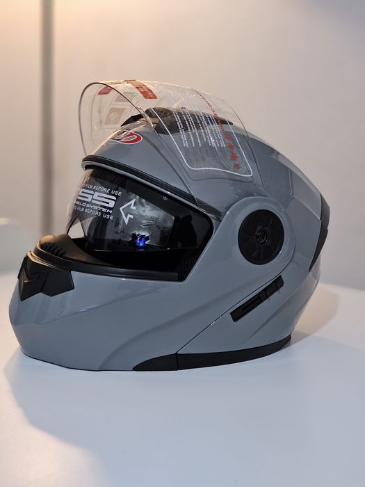 Capacete Modular HELMETS com Óculos Sol