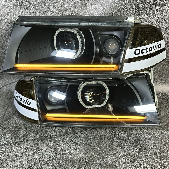 Фари Skoda Octavia Tour 2000-2010 Bi-led, ДХО, глазки, антихром