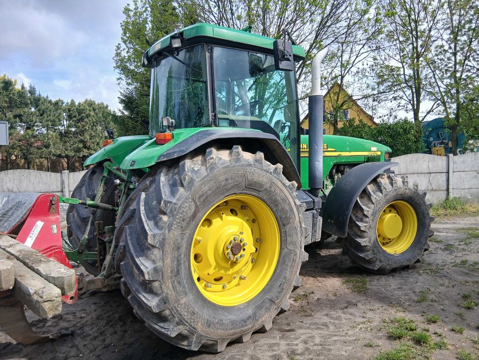 John deere  8410