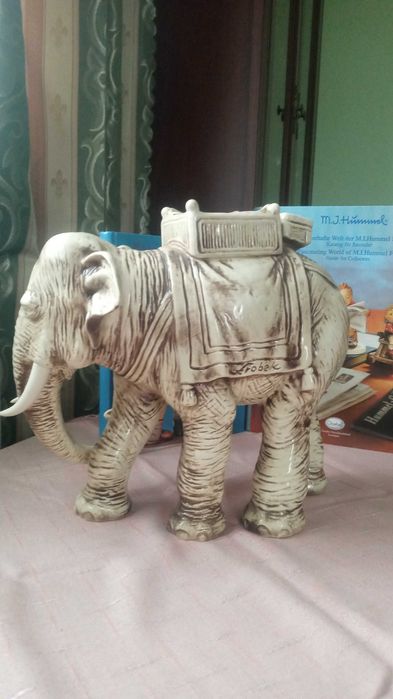 Goebel Nativity Elephant white